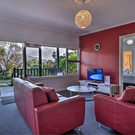 Cove Beach Apartment 1 Coles Bay Eksteriør billede